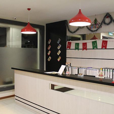 The Velton Inn Bintulu Esterno foto