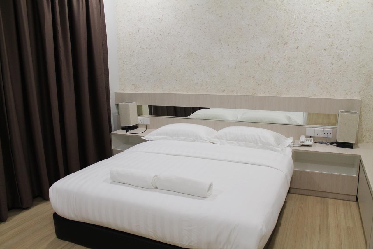 The Velton Inn Bintulu Esterno foto